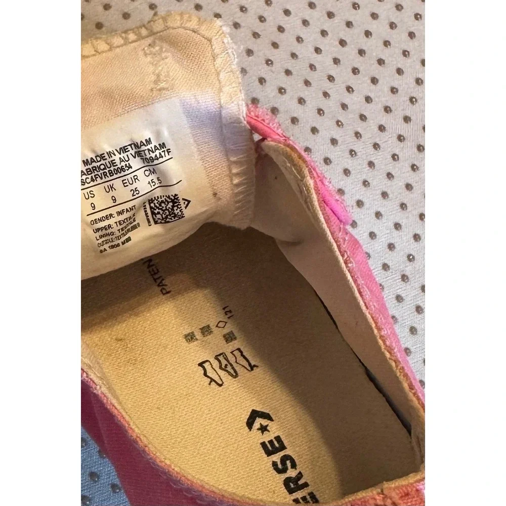 Converse Chuck Taylor All Star Pink Canvas Infant Shoes 709447F Size 9 Toddler